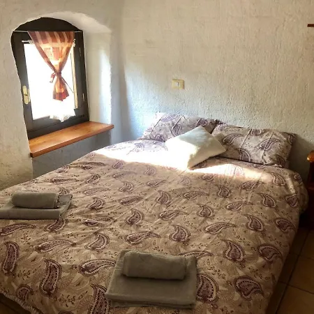 Holiday home Malarz Alps By Holidayngo *
